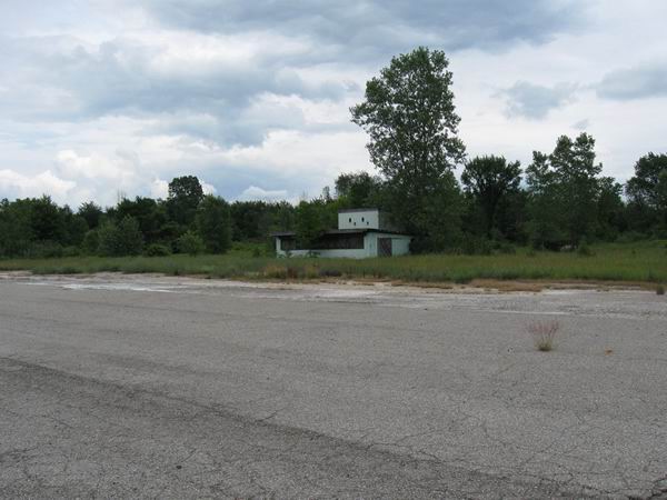 Maple City Drive-In Theatre - Summer 2013 (newer photo)